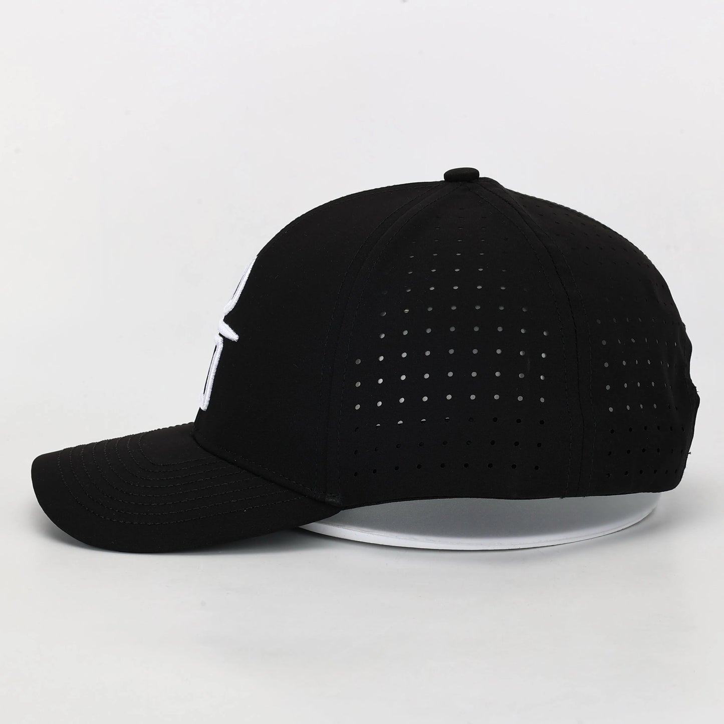 Ace - Black/White