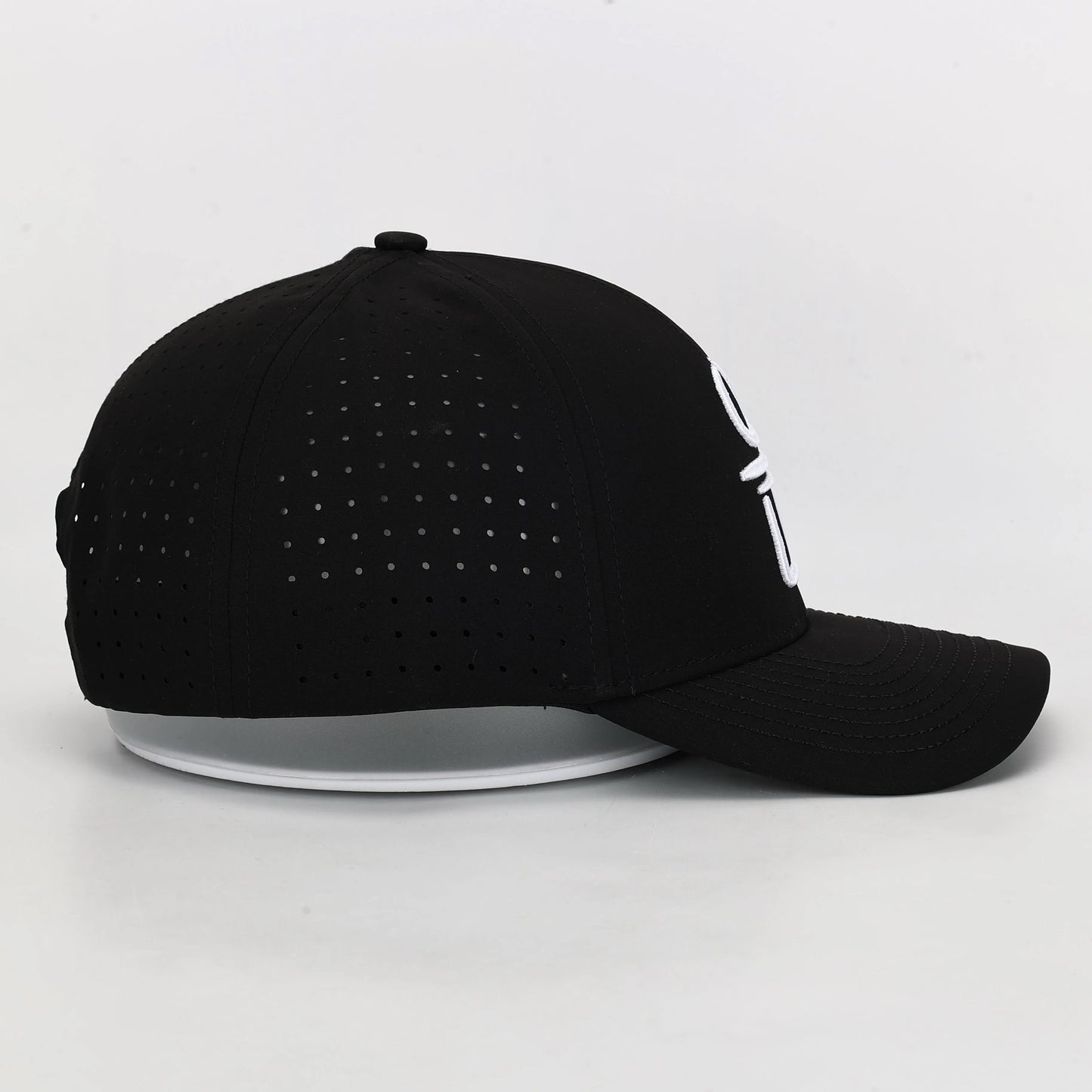 Ace - Black/White