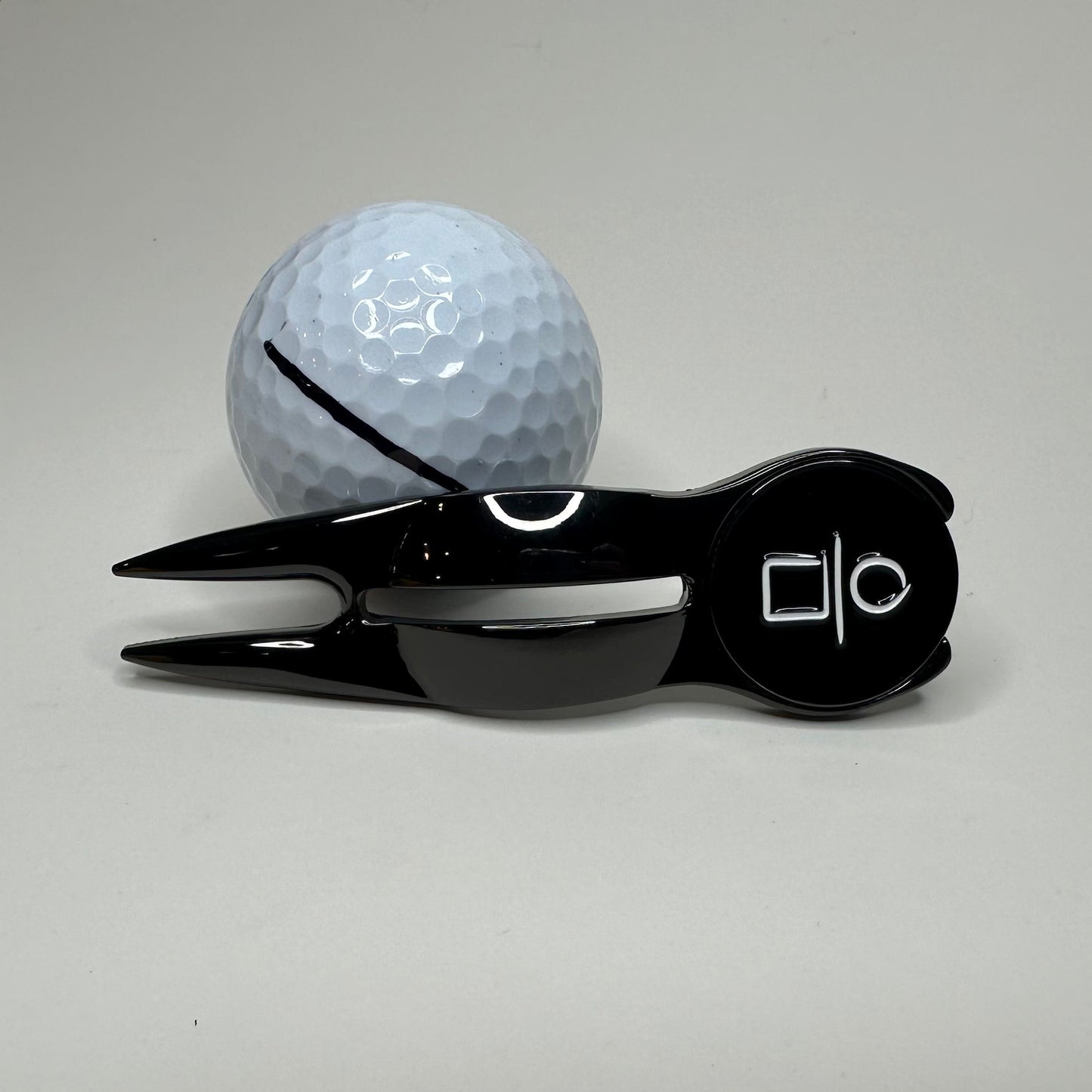 Putt-Align divot tool